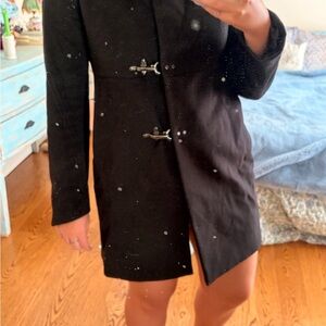 Stylish Black Coat with Toggle Closures